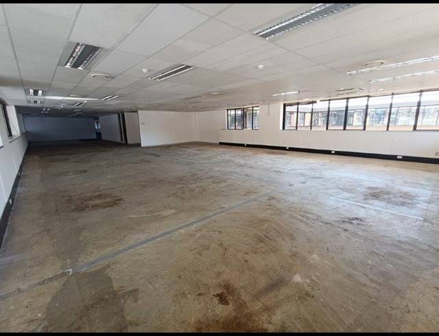 BUSINESS PROPERTY TO RENT IN WELTEVREDEN PARK